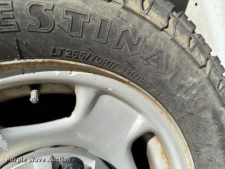 image for item EA2000 2015 Chevrolet Silverado 2500HD Crew Cab pickup truck