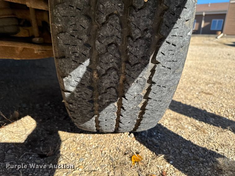 image for item EA2000 2015 Chevrolet Silverado 2500HD Crew Cab pickup truck