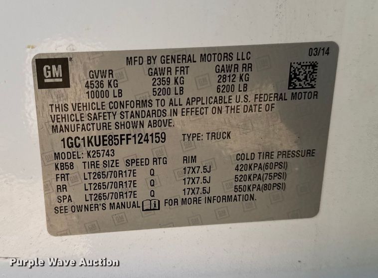 image for item EA2000 2015 Chevrolet Silverado 2500HD Crew Cab pickup truck