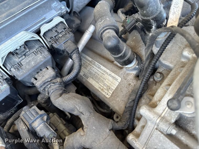 image for item EA2001 2016 Ford F450 flatbed truck