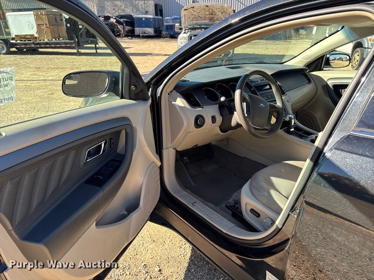 image for item EA2002 2012 Ford Taurus 