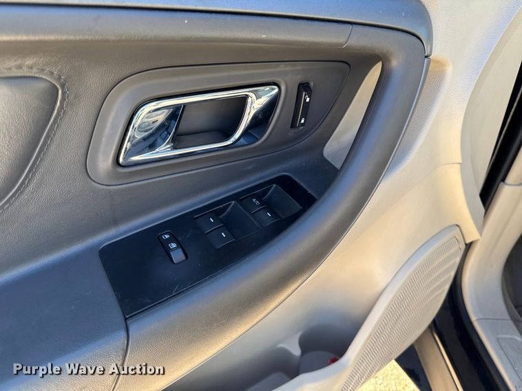 image for item EA2002 2012 Ford Taurus 