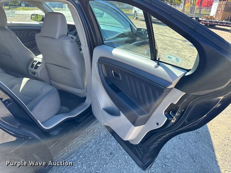 image for item EA2002 2012 Ford Taurus 