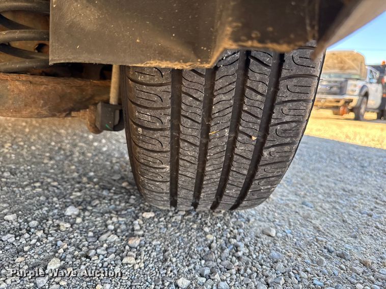 image for item EA2002 2012 Ford Taurus 