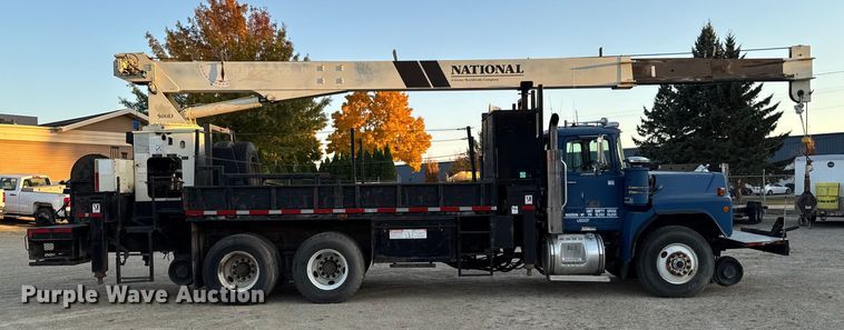 image for item EA2003 2003 Mack RB688S crane truck