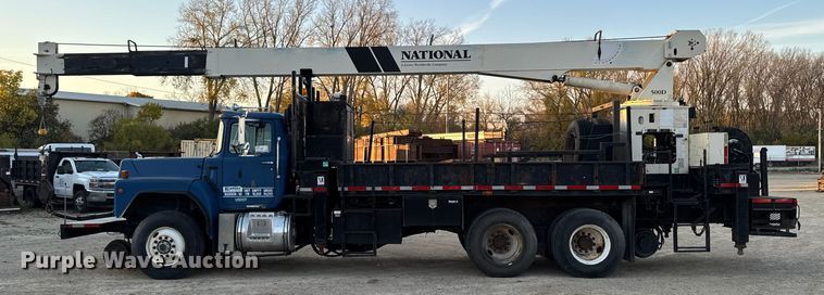 image for item EA2003 2003 Mack RB688S crane truck