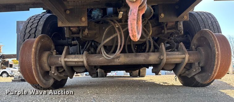 image for item EA2003 2003 Mack RB688S crane truck