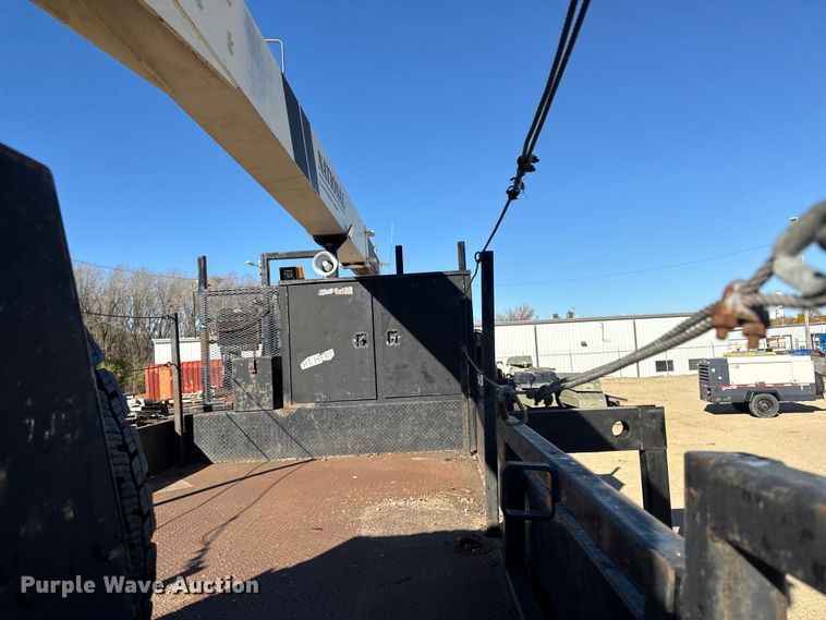 image for item EA2003 2003 Mack RB688S crane truck