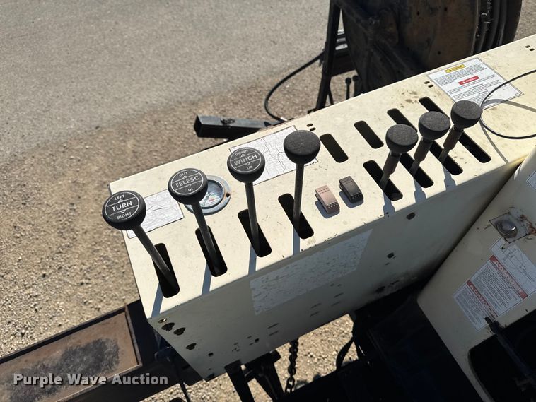 image for item EA2003 2003 Mack RB688S crane truck