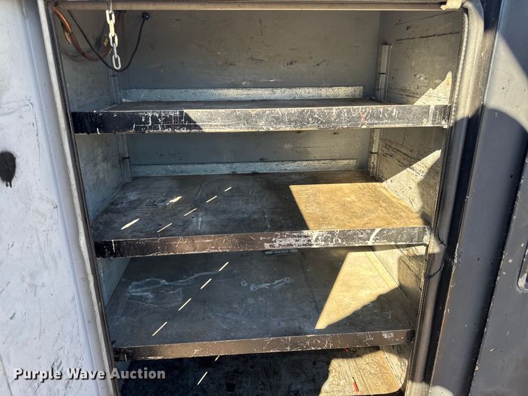 image for item EA2003 2003 Mack RB688S crane truck