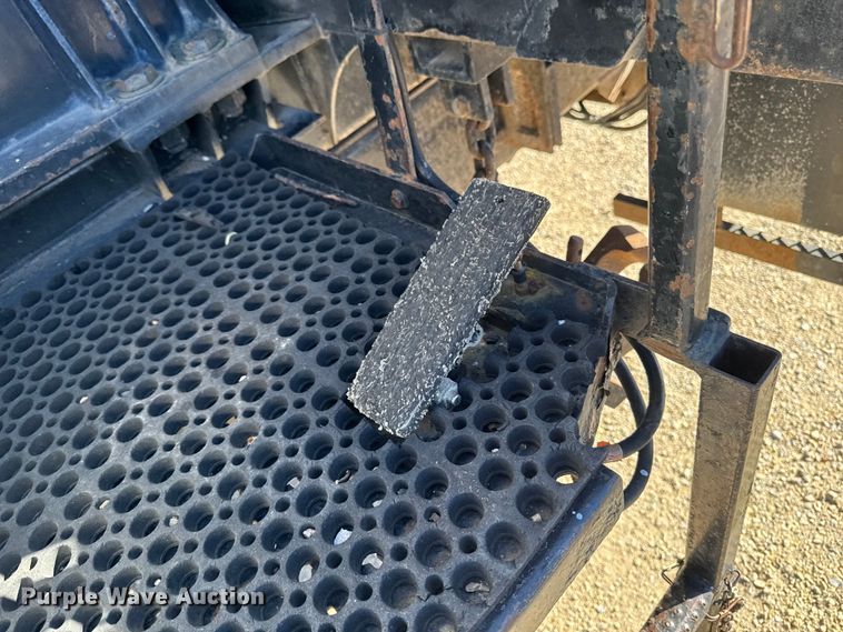 image for item EA2003 2003 Mack RB688S crane truck