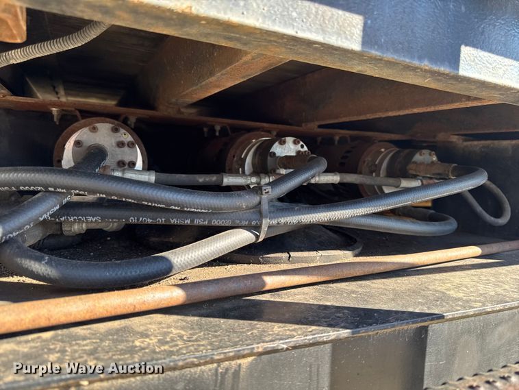 image for item EA2003 2003 Mack RB688S crane truck