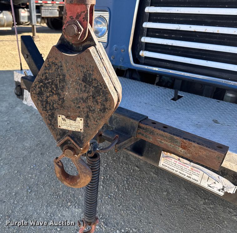 image for item EA2003 2003 Mack RB688S crane truck