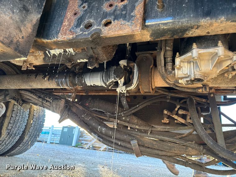 image for item EA2003 2003 Mack RB688S crane truck