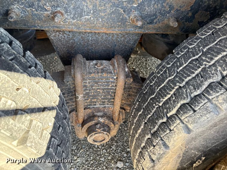 image for item EA2003 2003 Mack RB688S crane truck