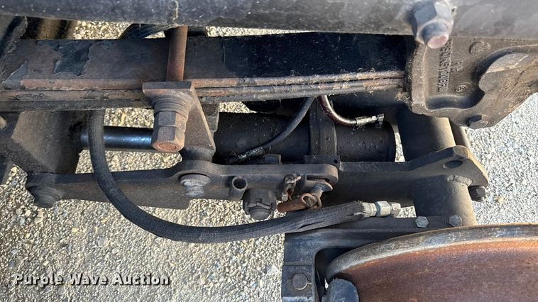 image for item EA2003 2003 Mack RB688S crane truck