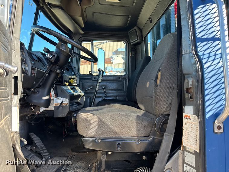 image for item EA2003 2003 Mack RB688S crane truck