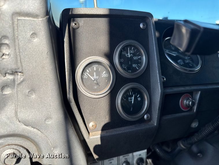 image for item EA2003 2003 Mack RB688S crane truck