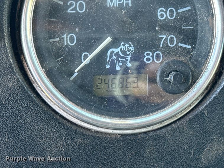 image for item EA2003 2003 Mack RB688S crane truck