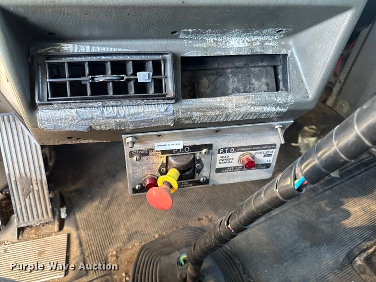 image for item EA2003 2003 Mack RB688S crane truck