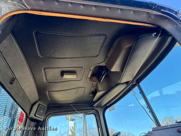 image for item EA2003 2003 Mack RB688S crane truck