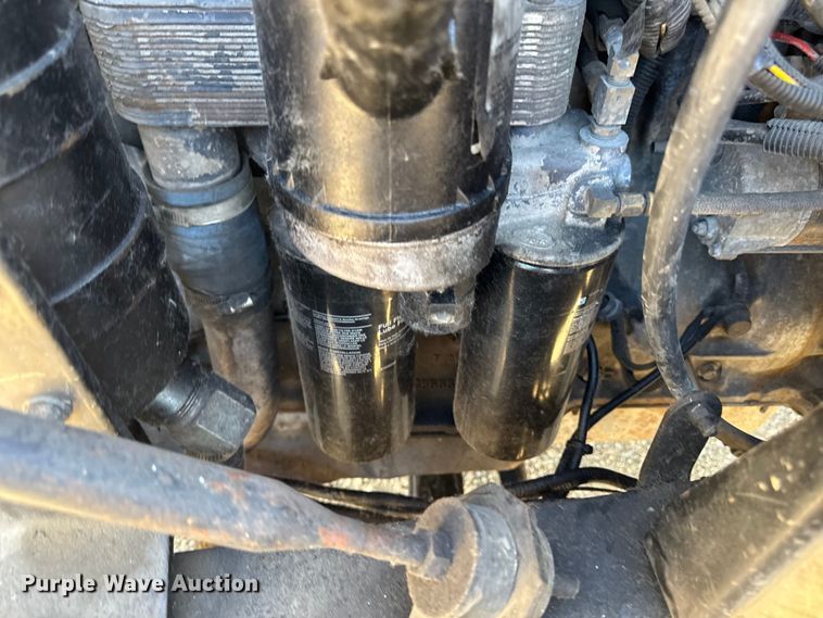 image for item EA2003 2003 Mack RB688S crane truck