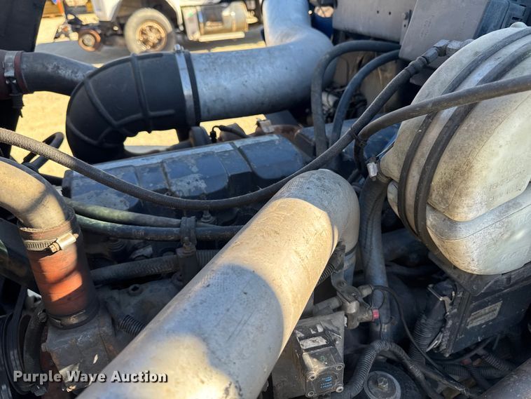 image for item EA2003 2003 Mack RB688S crane truck