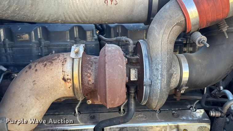 image for item EA2003 2003 Mack RB688S crane truck