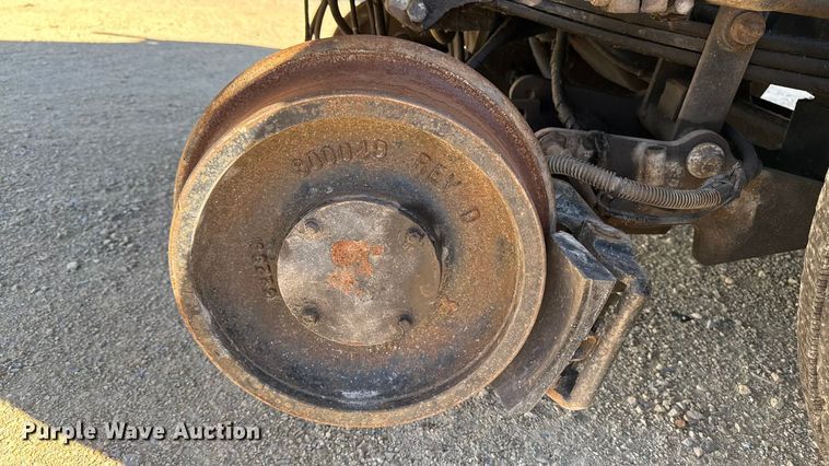 image for item EA2003 2003 Mack RB688S crane truck