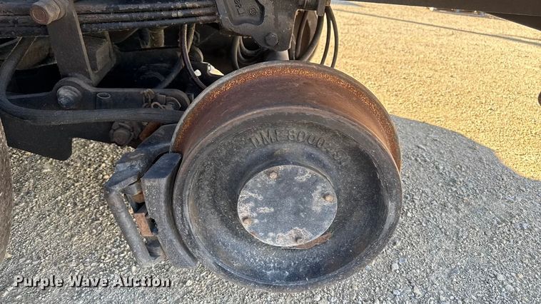 image for item EA2003 2003 Mack RB688S crane truck