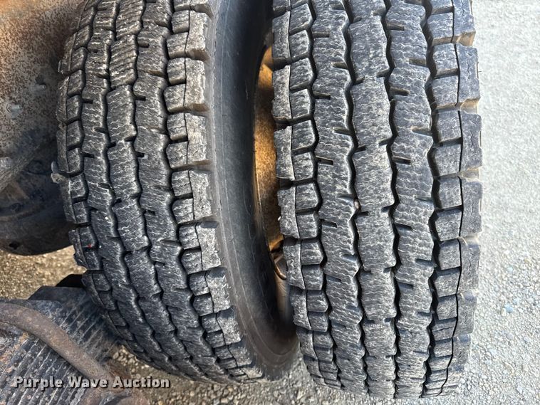 image for item EA2003 2003 Mack RB688S crane truck