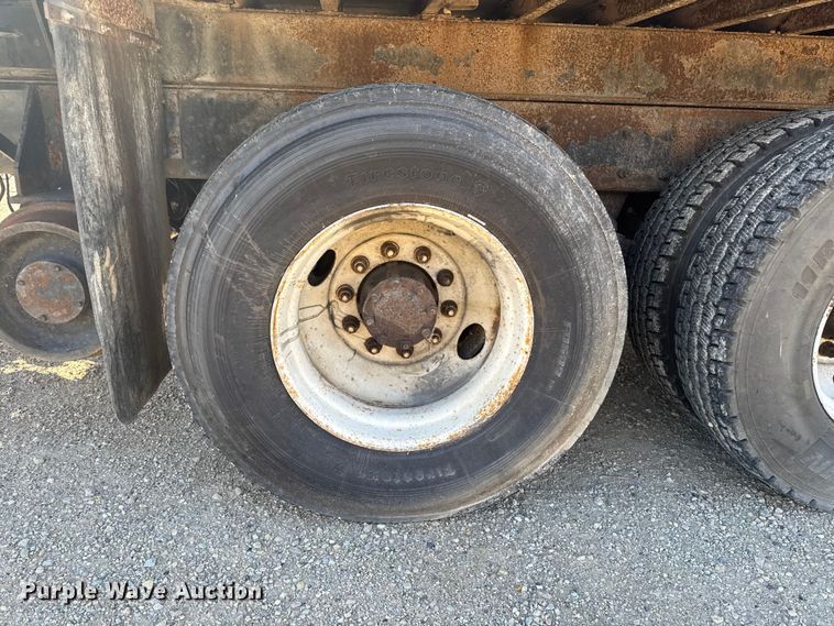 image for item EA2003 2003 Mack RB688S crane truck