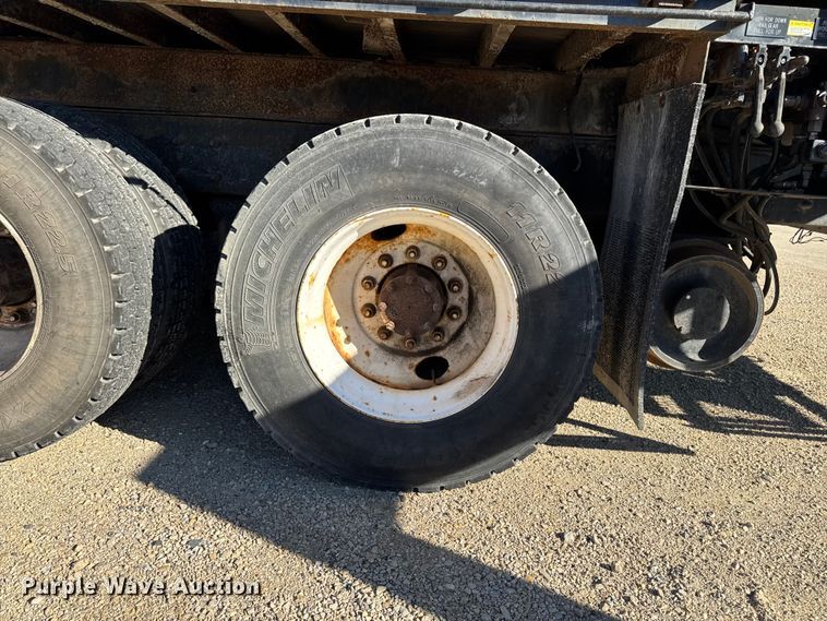 image for item EA2003 2003 Mack RB688S crane truck