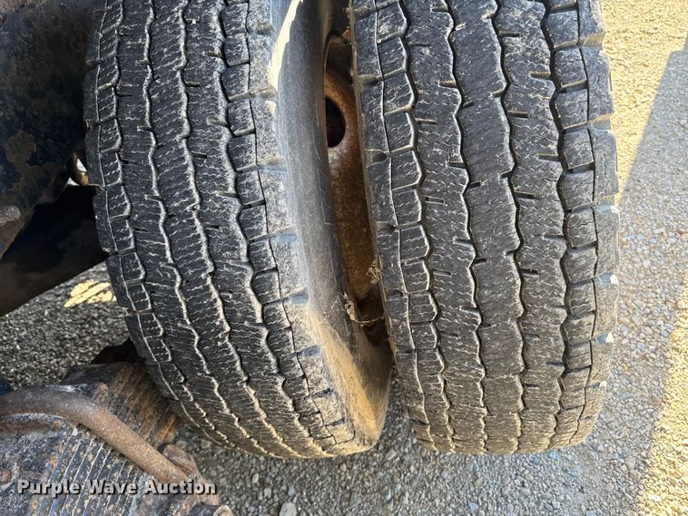 image for item EA2003 2003 Mack RB688S crane truck