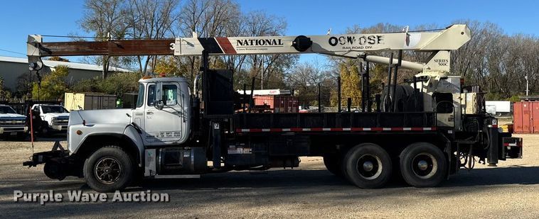 image for item EA2004 1996 Mack RB690S crane truck