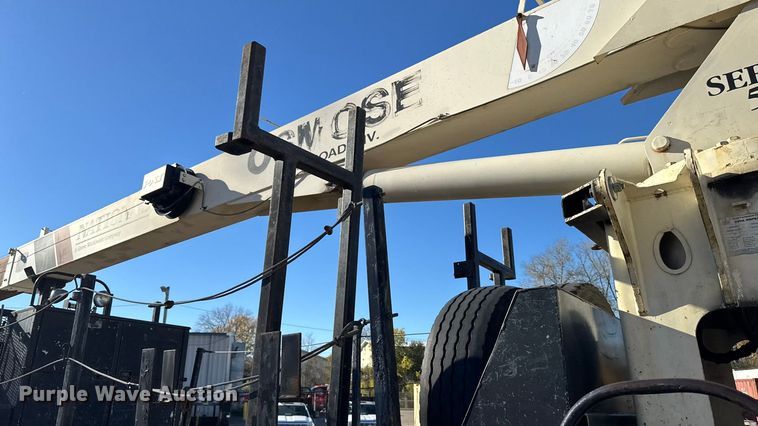 image for item EA2004 1996 Mack RB690S crane truck