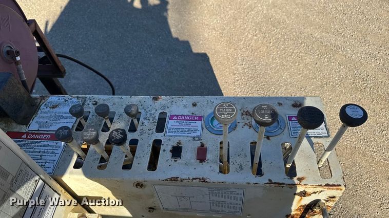 image for item EA2004 1996 Mack RB690S crane truck