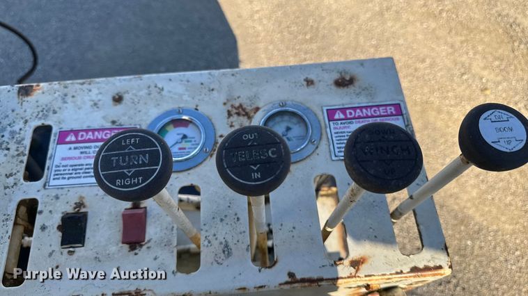 image for item EA2004 1996 Mack RB690S crane truck