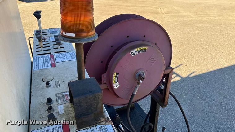 image for item EA2004 1996 Mack RB690S crane truck