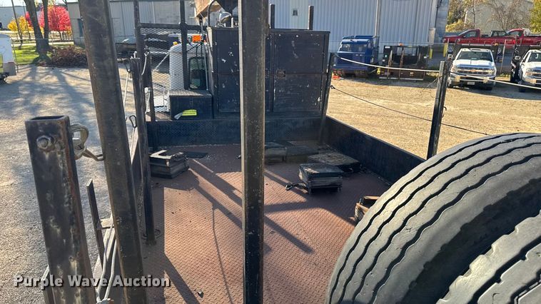 image for item EA2004 1996 Mack RB690S crane truck