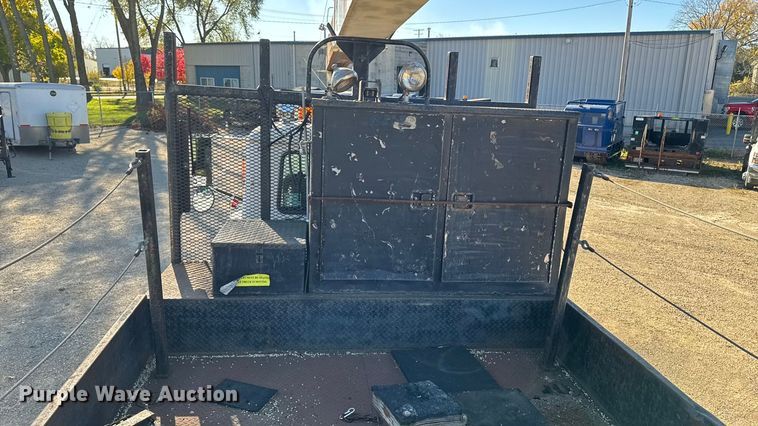 image for item EA2004 1996 Mack RB690S crane truck