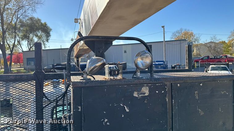 image for item EA2004 1996 Mack RB690S crane truck