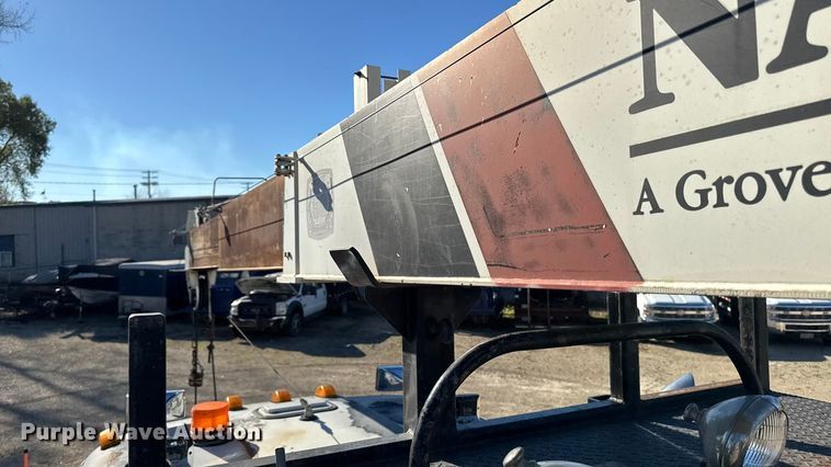 image for item EA2004 1996 Mack RB690S crane truck