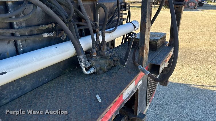 image for item EA2004 1996 Mack RB690S crane truck