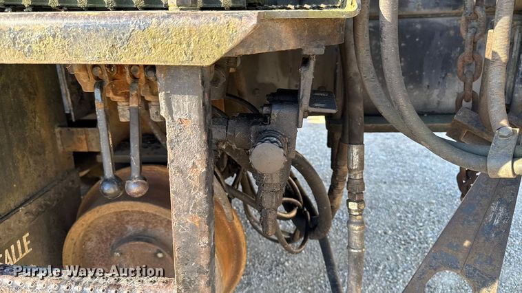 image for item EA2004 1996 Mack RB690S crane truck