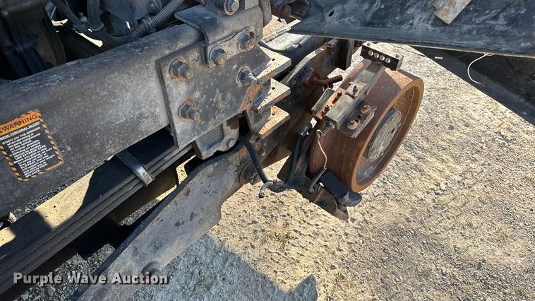 image for item EA2004 1996 Mack RB690S crane truck