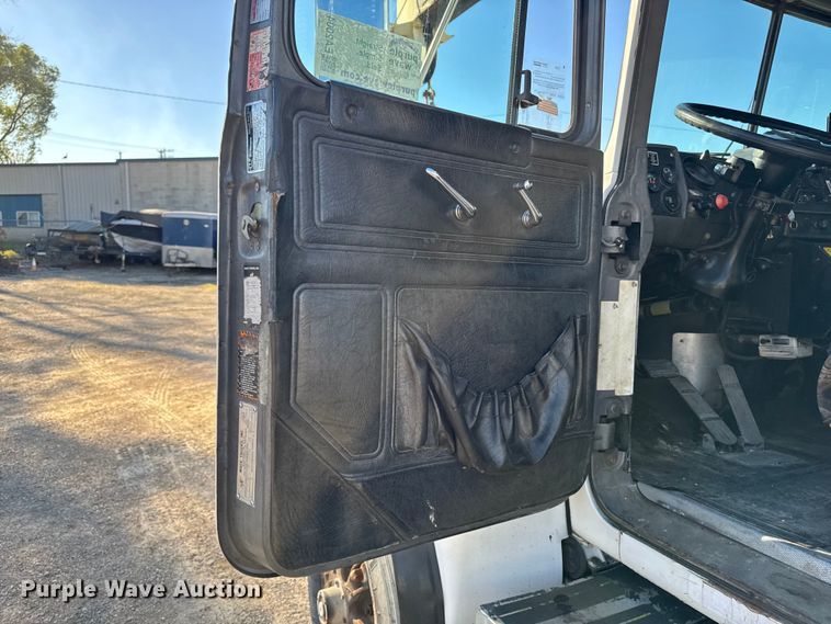 image for item EA2004 1996 Mack RB690S crane truck