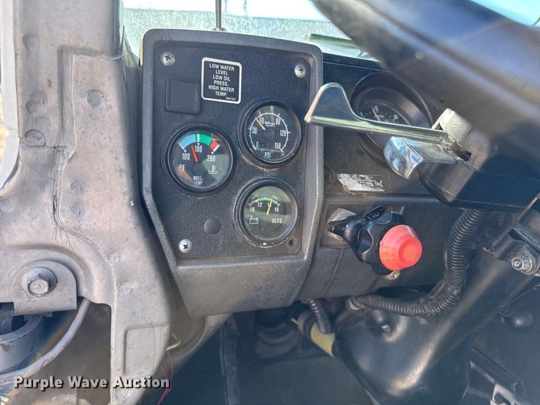 image for item EA2004 1996 Mack RB690S crane truck