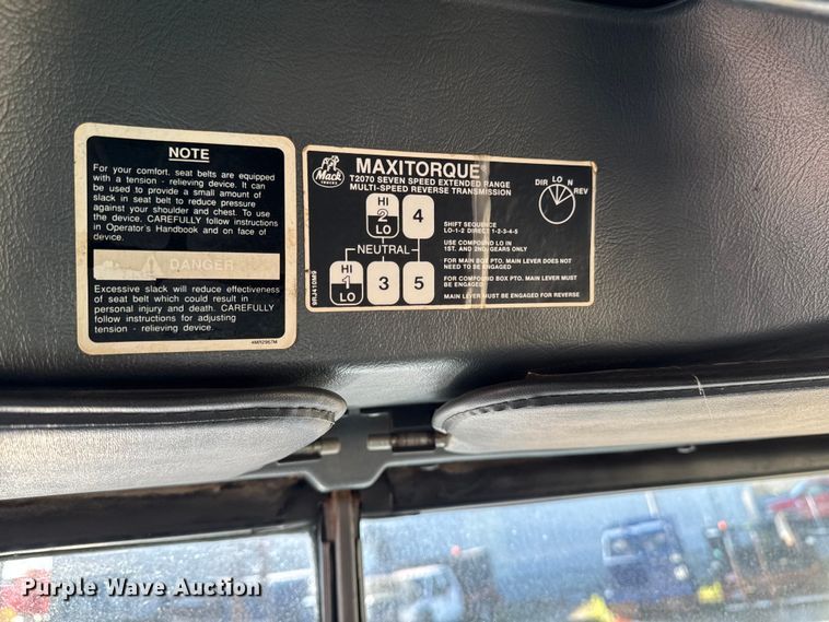 image for item EA2004 1996 Mack RB690S crane truck