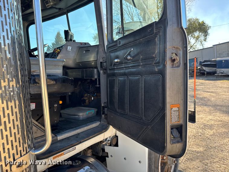 image for item EA2004 1996 Mack RB690S crane truck